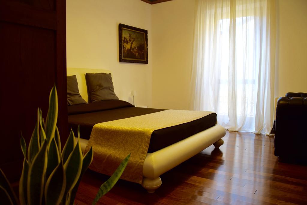 Ball Apartments Loc 04163 Verona Rum bild