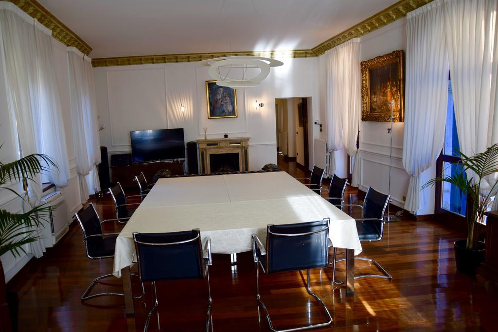 Ball Apartments Loc 04163 Verona Rum bild