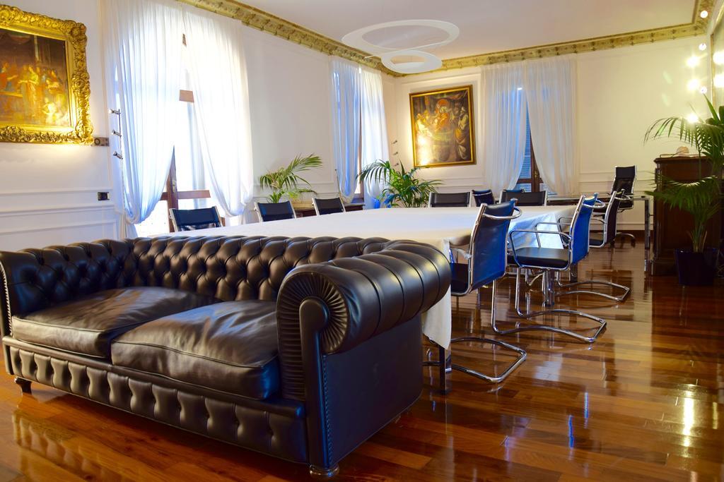 Ball Apartments Loc 04163 Verona Rum bild